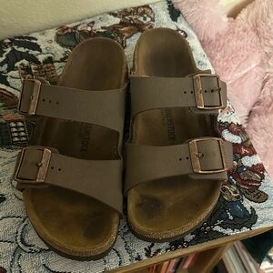 Birkenstock Sandals Size 34 Very Gently Worn Kids Size 3-3.5